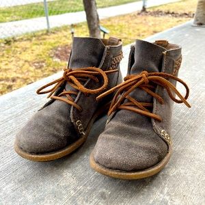 Women’s size 7 Born Temple 1 ankle boots